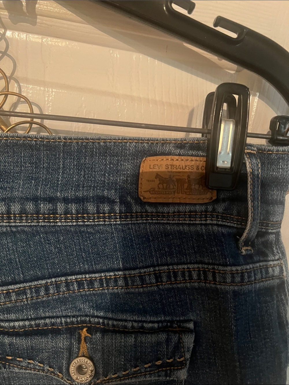 Levi's 515 Blue Denim Bermuda Shorts with Back Pocket Flaps, size 12. EUC - Picture 2 of 9